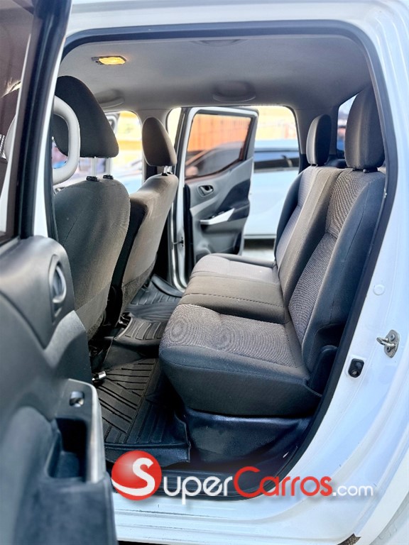 2017 Nissan Frontier NP300 — foto 10 / 12