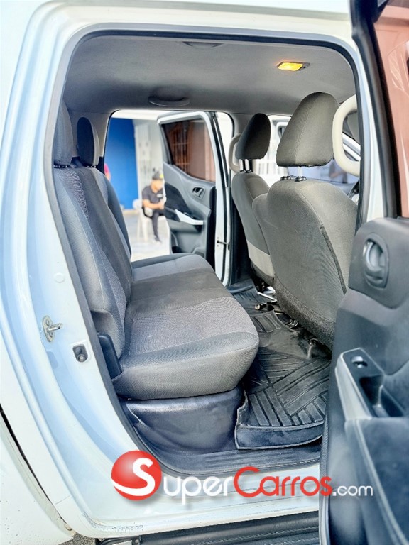 2017 Nissan Frontier NP300 — foto 11 / 12