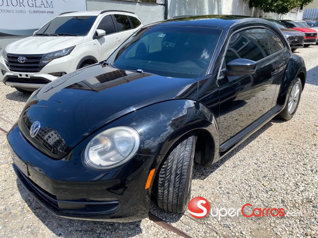 2013 Volkswagen Beetle — foto 8 / 12