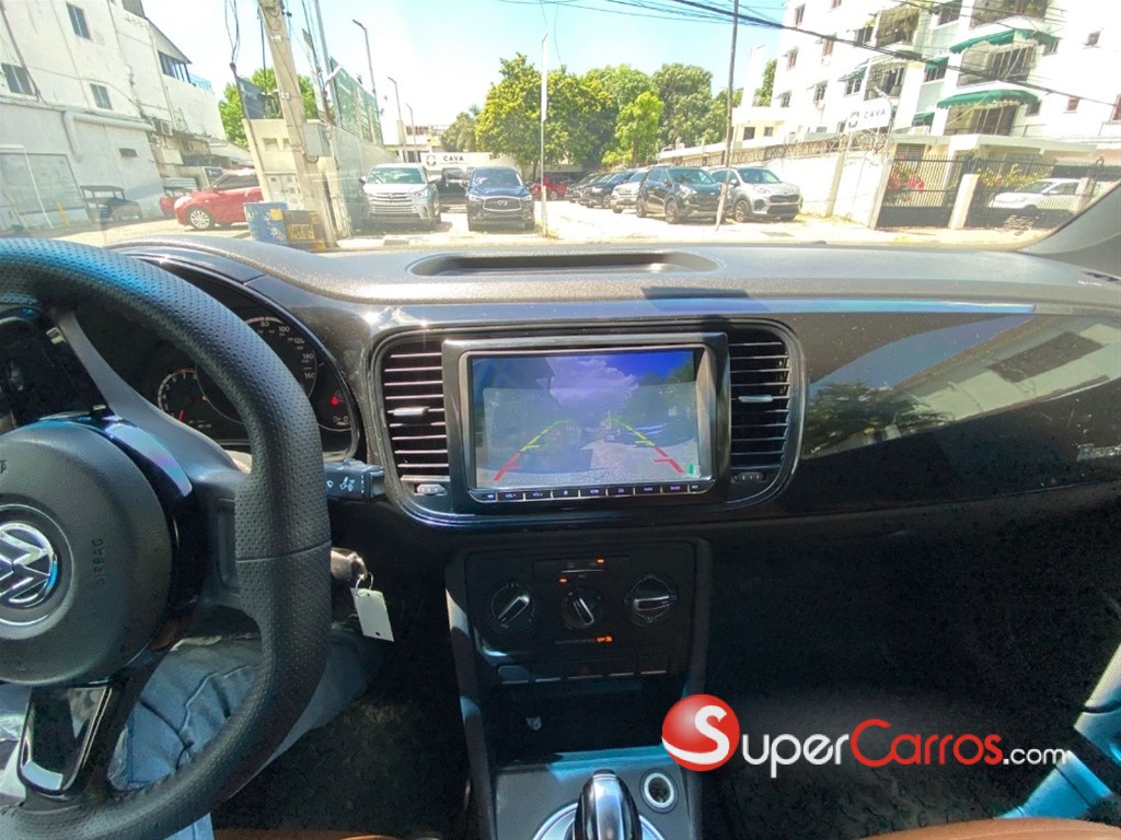2013 Volkswagen Beetle — foto 12 / 12
