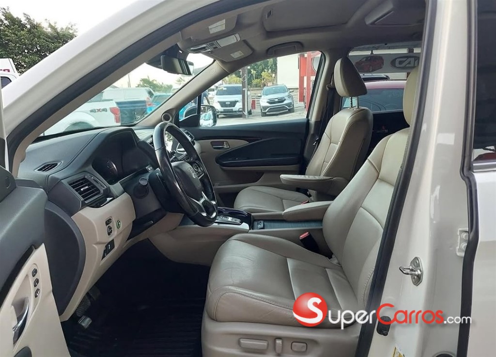 2019 Honda Pilot Touring — foto 2 / 10