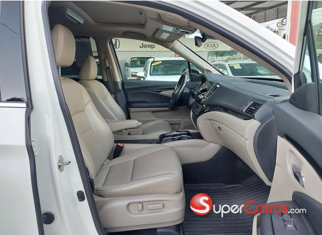 2019 Honda Pilot Touring — foto 3 / 10