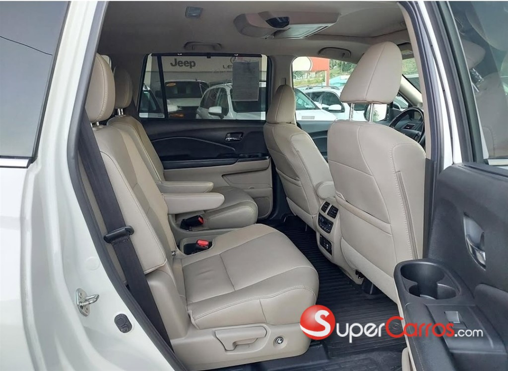 2019 Honda Pilot Touring — foto 4 / 10