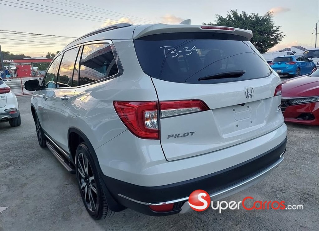 2019 Honda Pilot Touring — foto 7 / 10