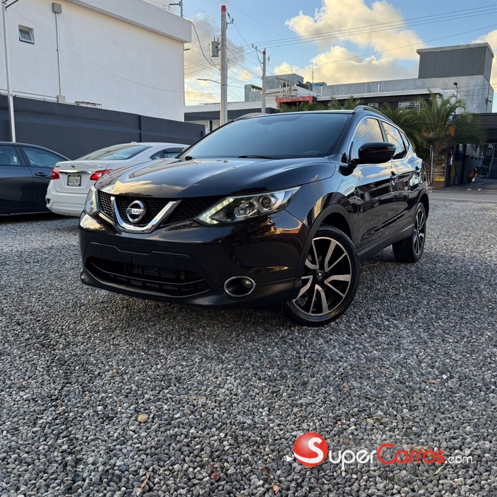 2017 Nissan Qashqai Exclusive — foto 2 / 12