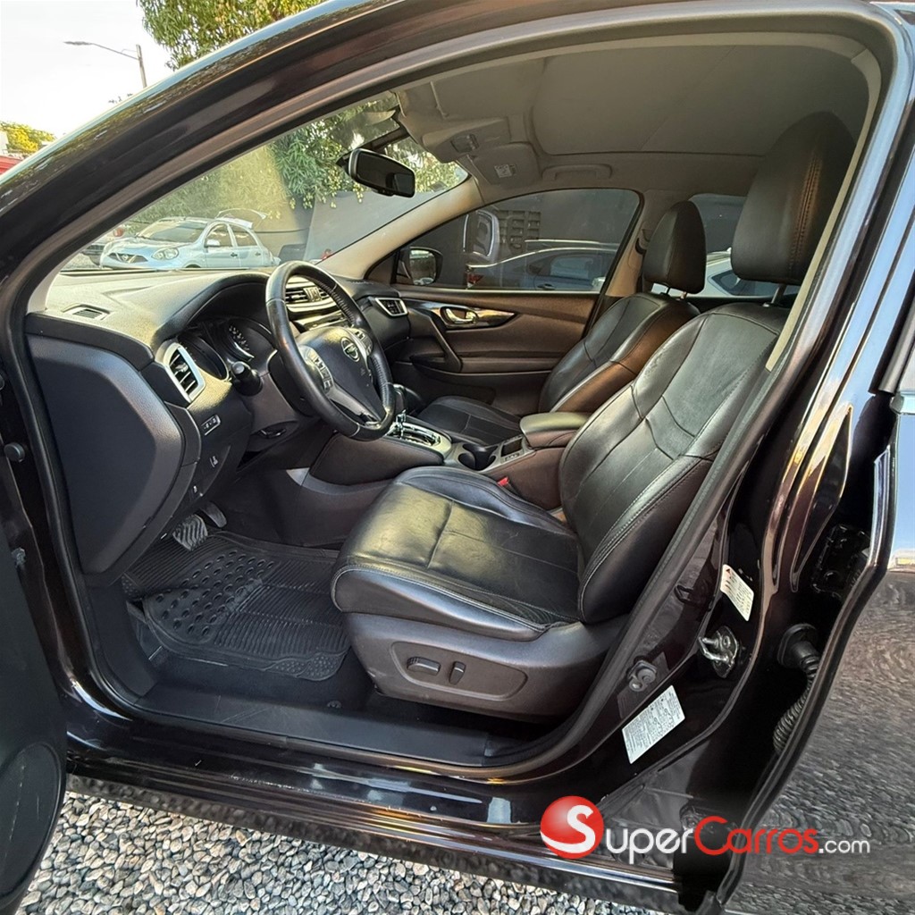 2017 Nissan Qashqai Exclusive — foto 7 / 12