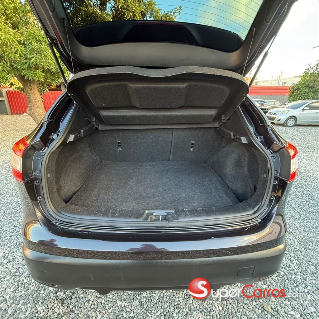 2017 Nissan Qashqai Exclusive — foto 12 / 12