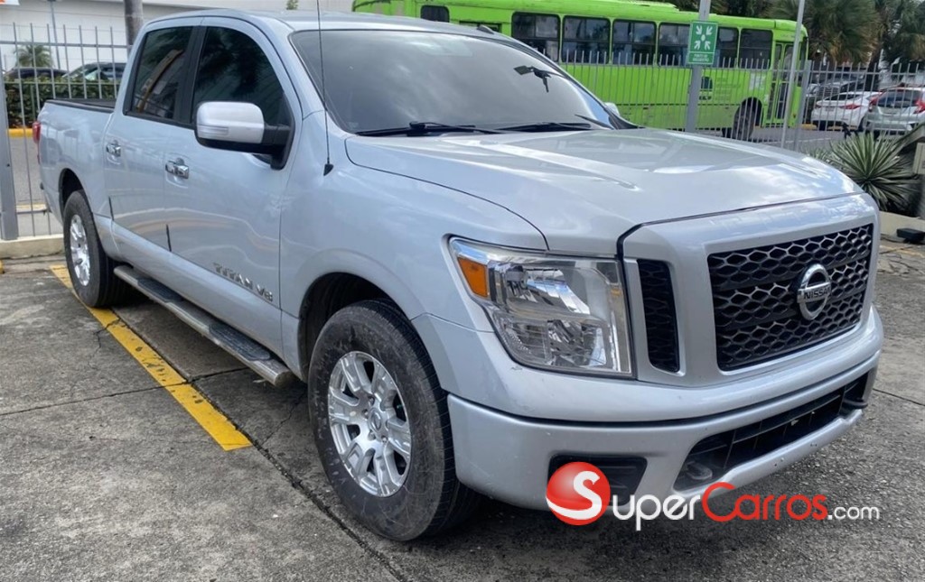 2019 Nissan TITAN — foto 4 / 12