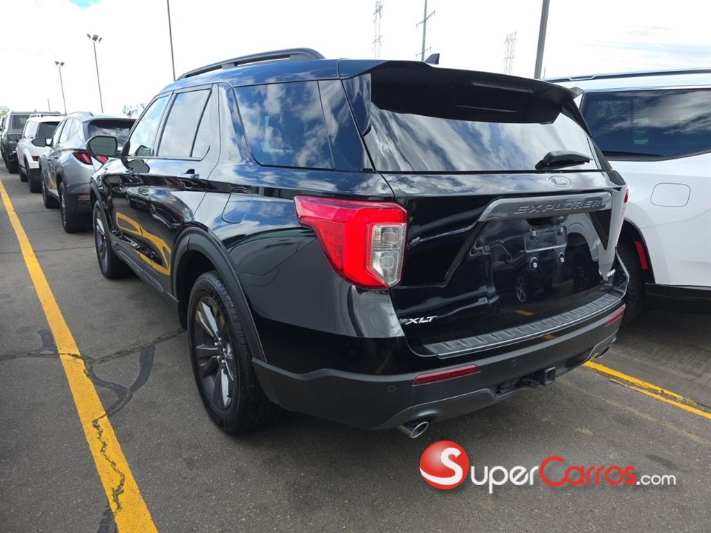 2023 Ford Explorer XLT 4WD — foto 2 / 9