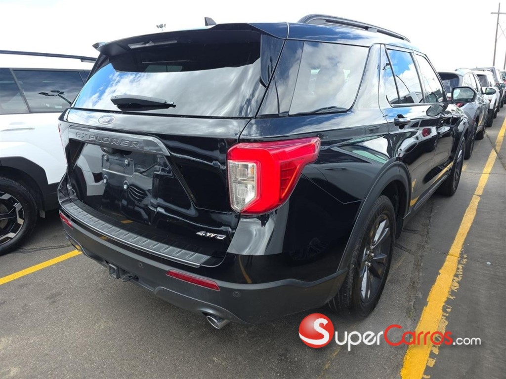 2023 Ford Explorer XLT 4WD — foto 3 / 9