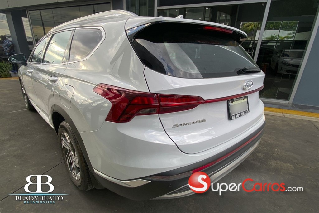 2022 Hyundai Santa Fe SE — foto 5 / 12