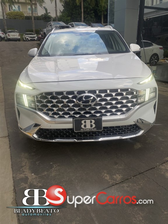 2022 Hyundai Santa Fe SE — foto 8 / 12