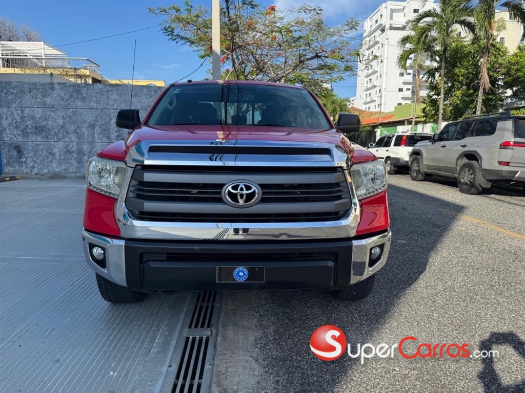2014 Toyota Tundra SR5 — foto 6 / 10