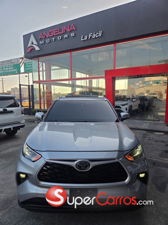 2020 Toyota Highlander XLE — foto 3 / 11