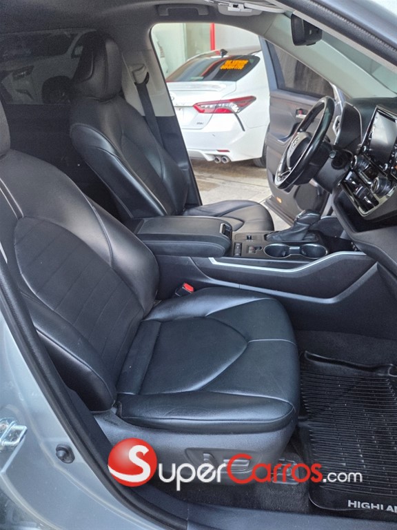 2020 Toyota Highlander XLE — foto 10 / 11
