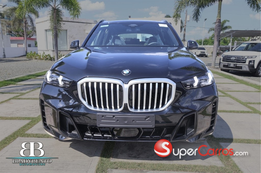 2026 BMW X 5 XDRIVE 40i M PACKAGE — foto 3 / 12