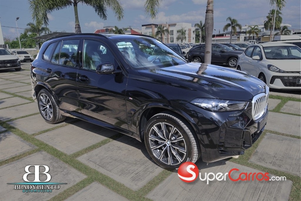 2026 BMW X 5 XDRIVE 40i M PACKAGE — foto 4 / 12