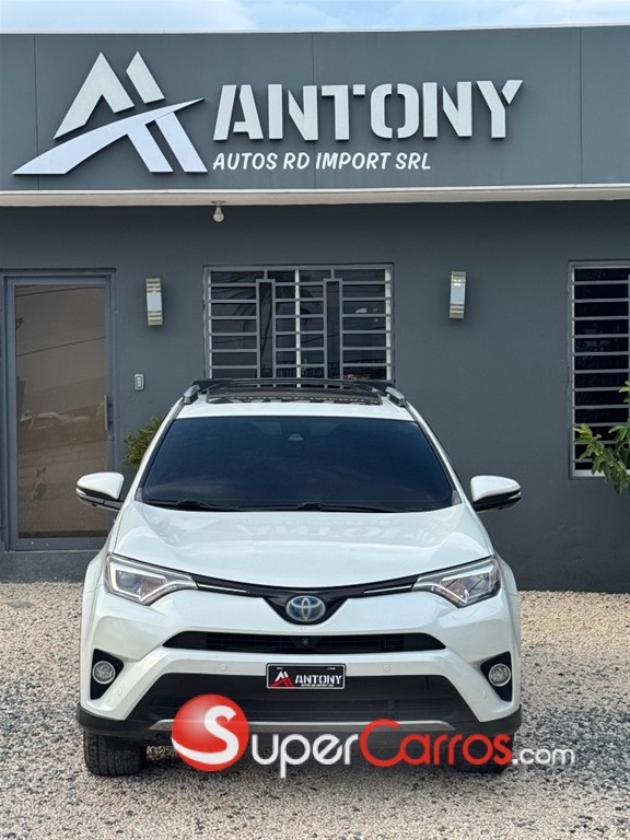 2018 Toyota RAV4 Limited Hybrid — foto 4 / 10