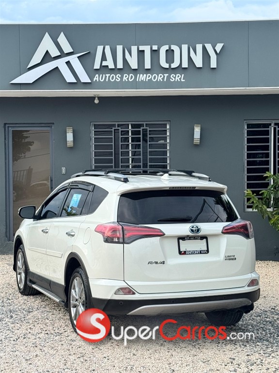 2018 Toyota RAV4 Limited Hybrid — foto 5 / 10