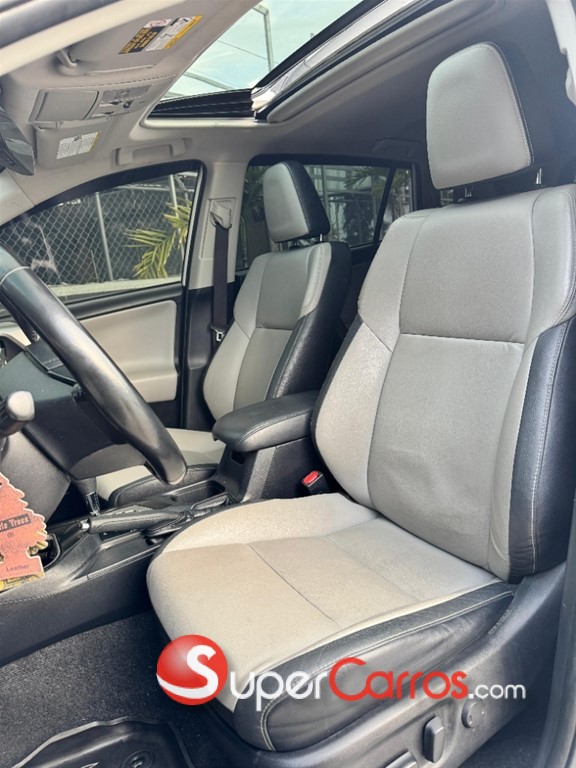 2018 Toyota RAV4 Limited Hybrid — foto 9 / 10