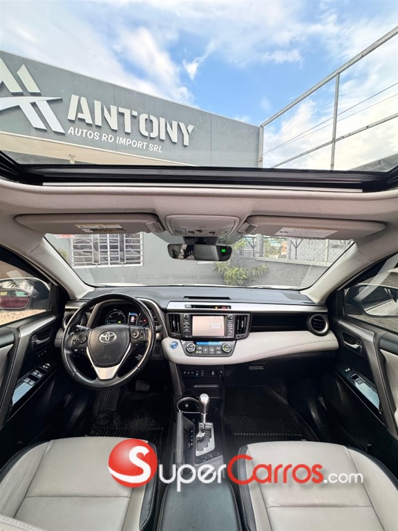 2018 Toyota RAV4 Limited Hybrid — foto 10 / 10