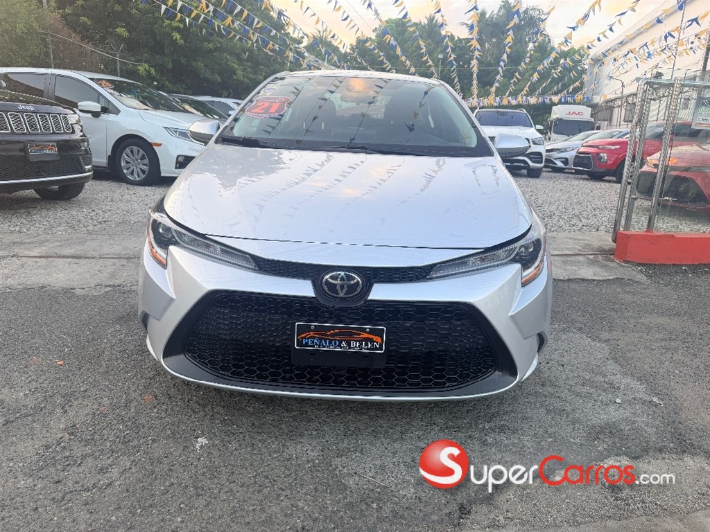 2021 Toyota Corolla LE Plus — foto 2 / 10