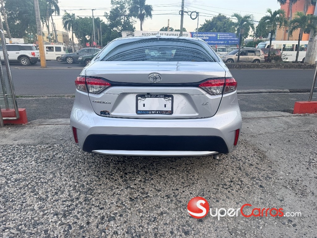 2021 Toyota Corolla LE Plus — foto 5 / 10