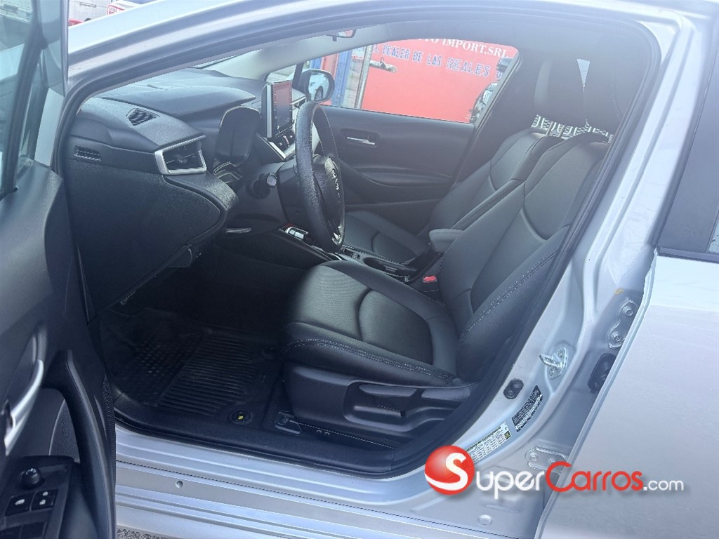 2021 Toyota Corolla LE Plus — foto 7 / 10