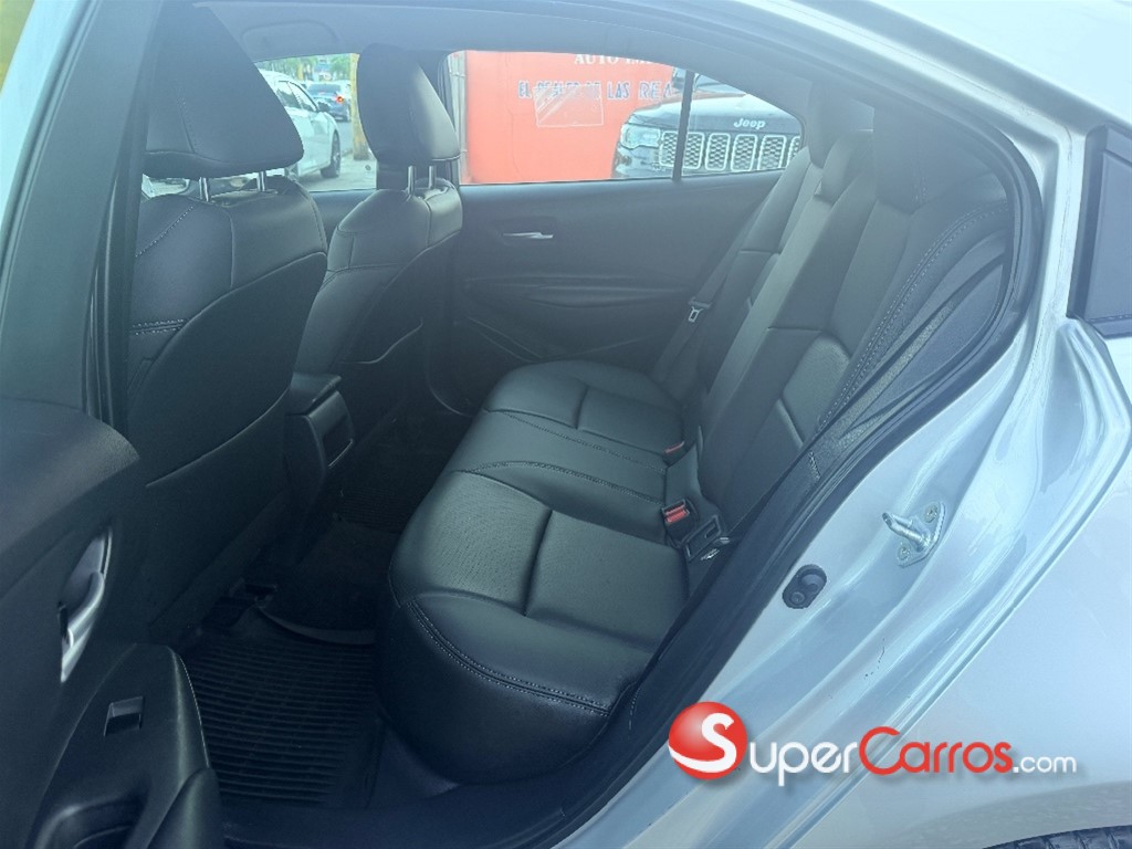 2021 Toyota Corolla LE Plus — foto 8 / 10