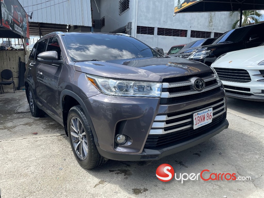 2019 Toyota Highlander XLE — foto 4 / 12