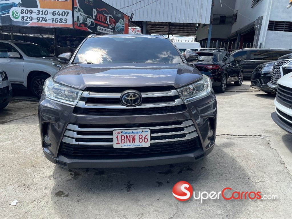 2019 Toyota Highlander XLE — foto 5 / 12