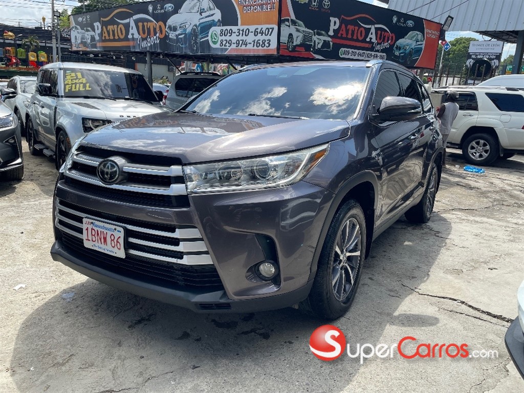 2019 Toyota Highlander XLE — foto 7 / 12