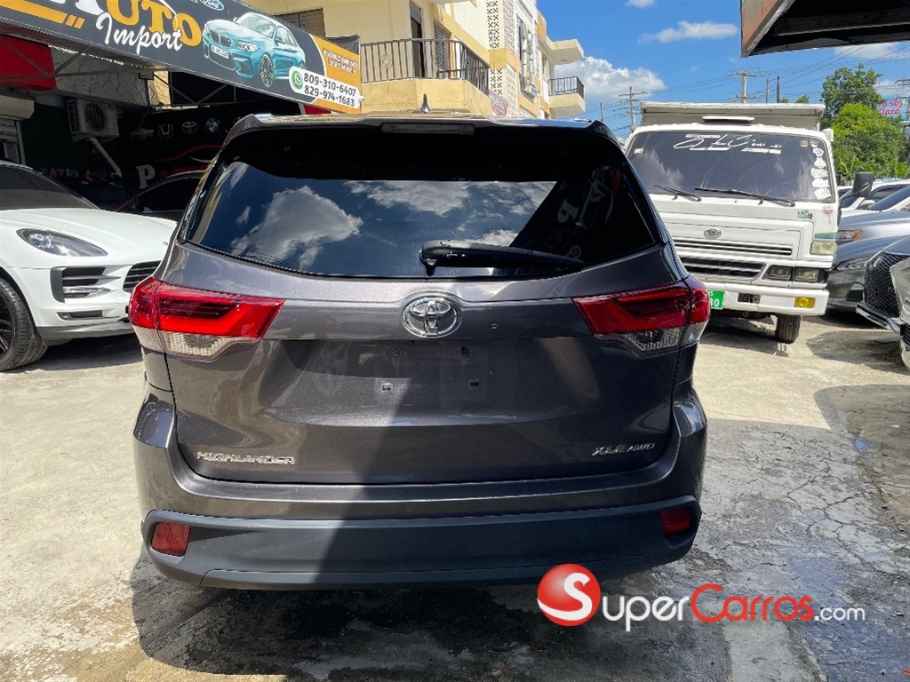 2019 Toyota Highlander XLE — foto 9 / 12