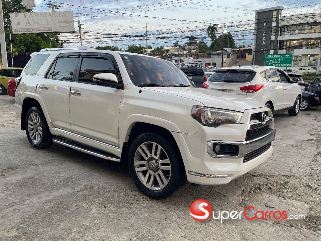 2013 Toyota 4 Runner — foto 5 / 12