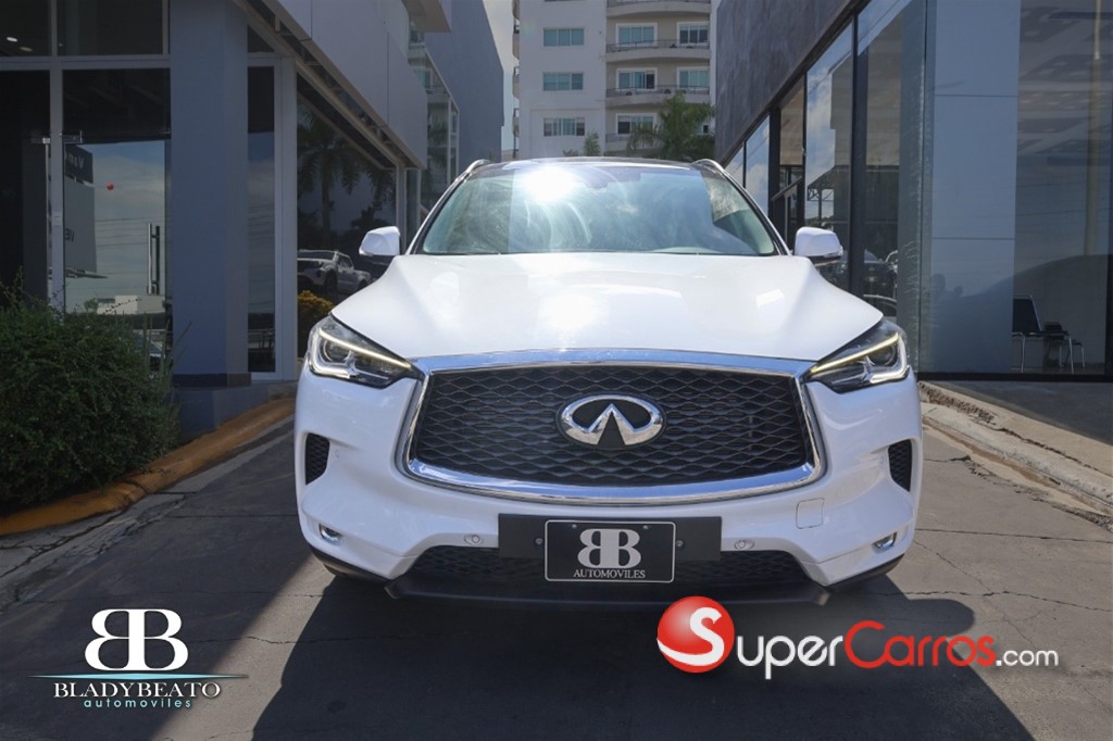 2023 Infiniti QX-50 Essential — foto 3 / 12
