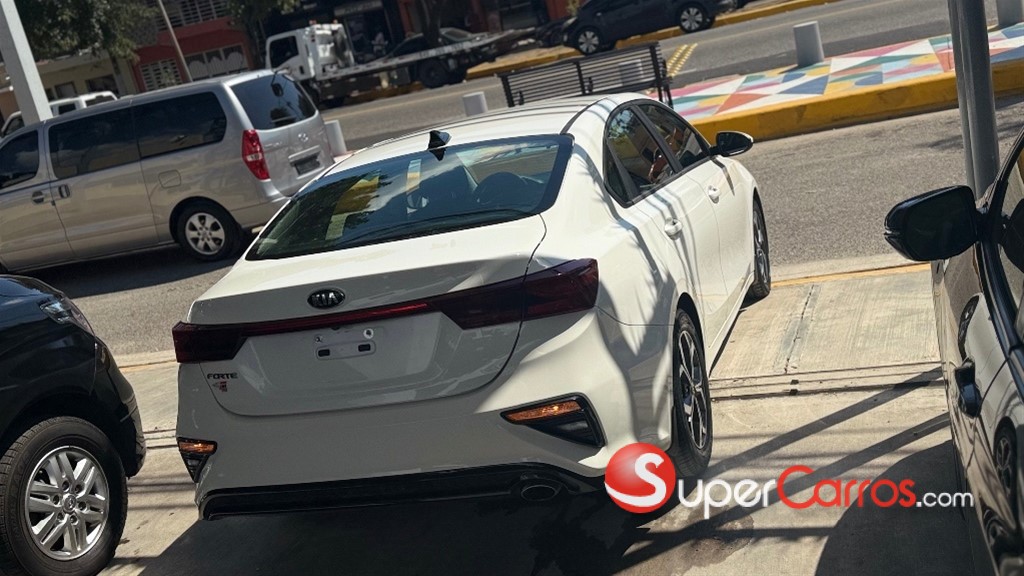 2019 Kia Forte LXS — foto 5 / 11