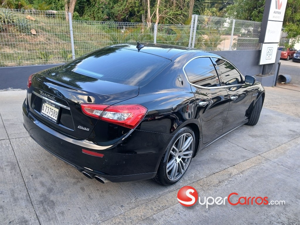 2016 Maserati Ghibli — foto 7 / 10