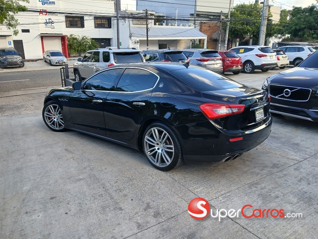 2016 Maserati Ghibli — foto 9 / 10