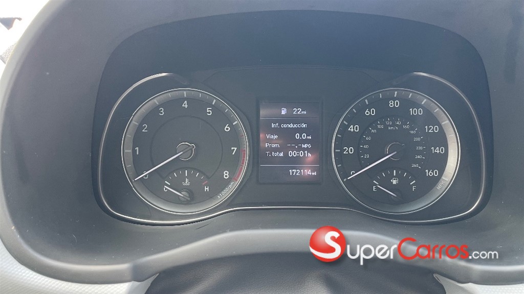2020 Hyundai KONA — foto 8 / 12