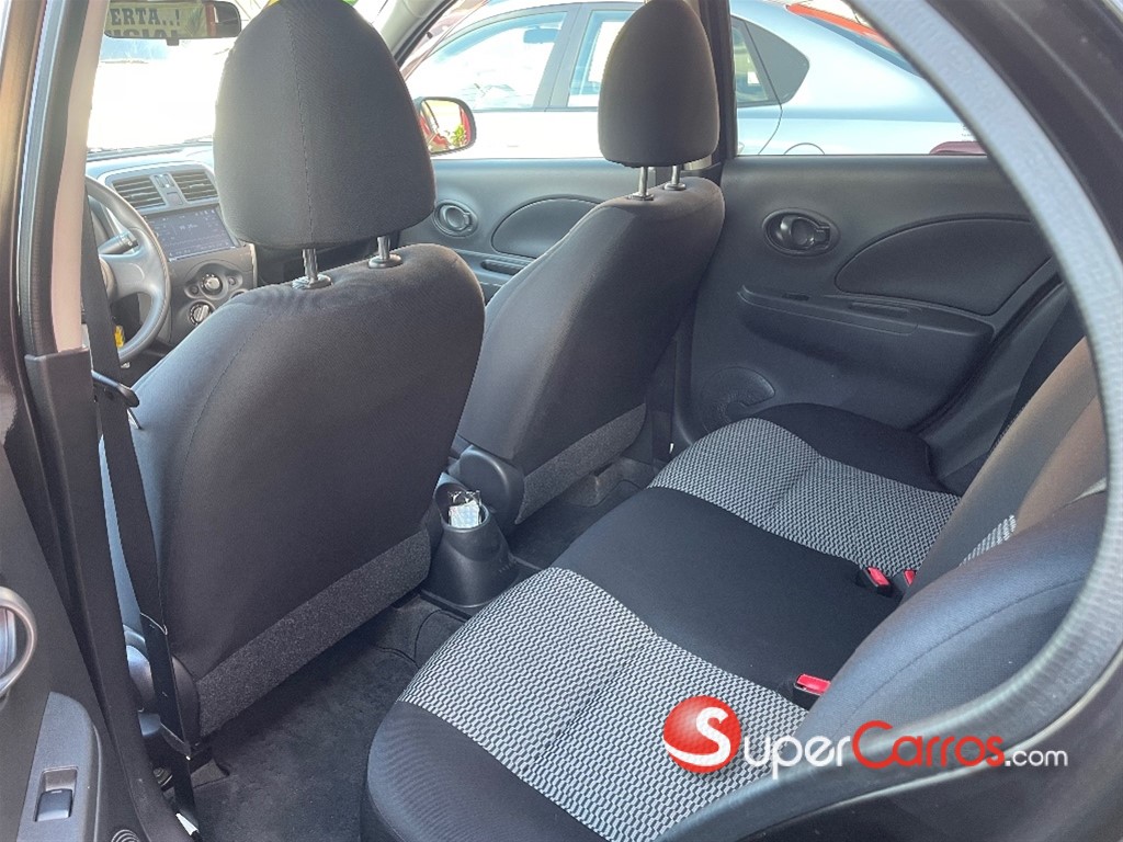 2018 Nissan March — foto 11 / 12