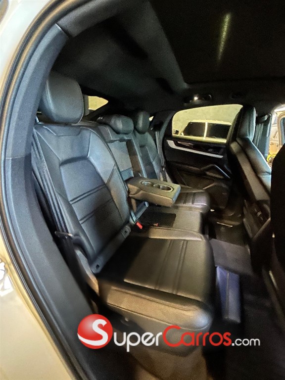 2024 Porsche Cayenne Coupe — foto 9 / 11