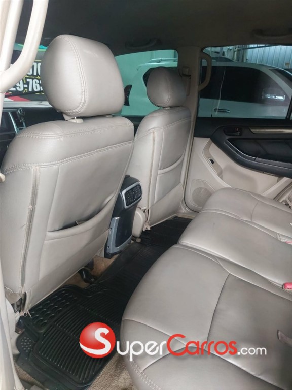 2005 Toyota 4 Runner — foto 6 / 9