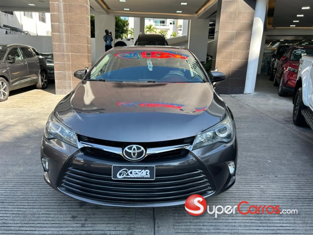 2015 Toyota Camry SE — foto 12 / 12