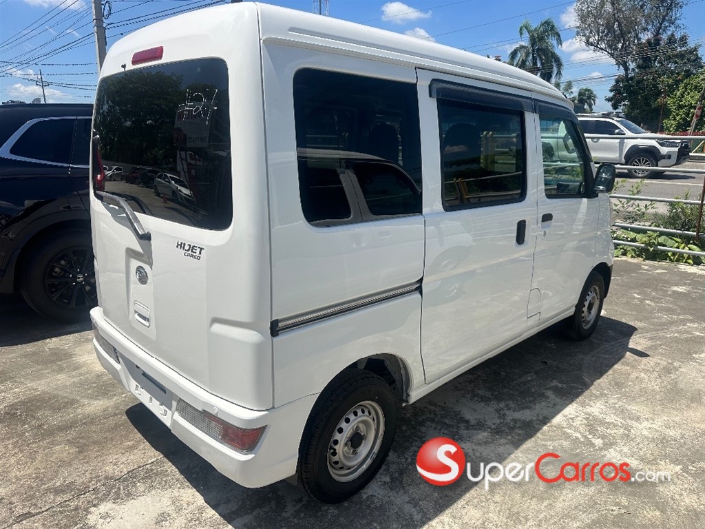 2020 Daihatsu Hijet — foto 4 / 10