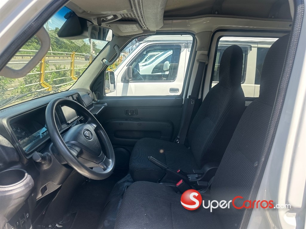 2020 Daihatsu Hijet — foto 7 / 10