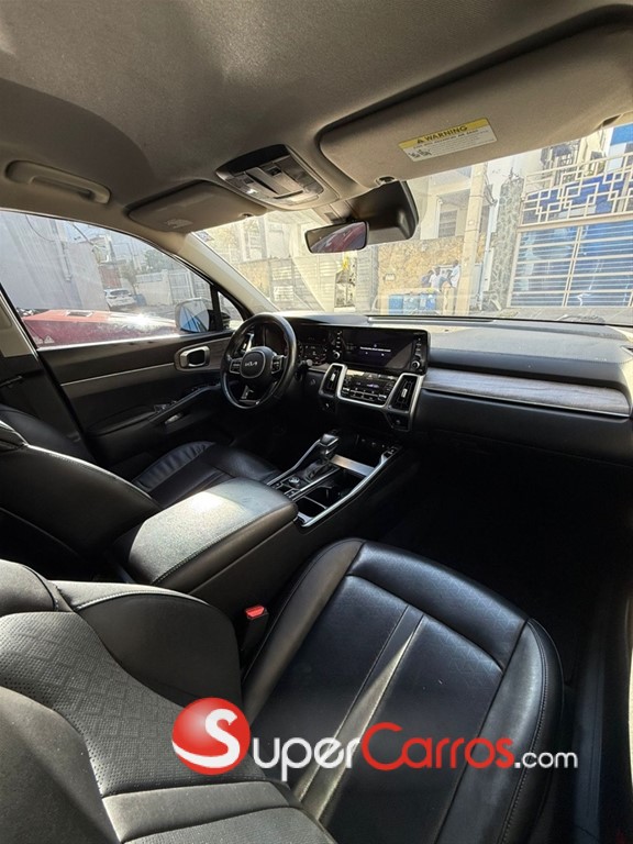 2022 Kia Sorento EX — foto 8 / 10