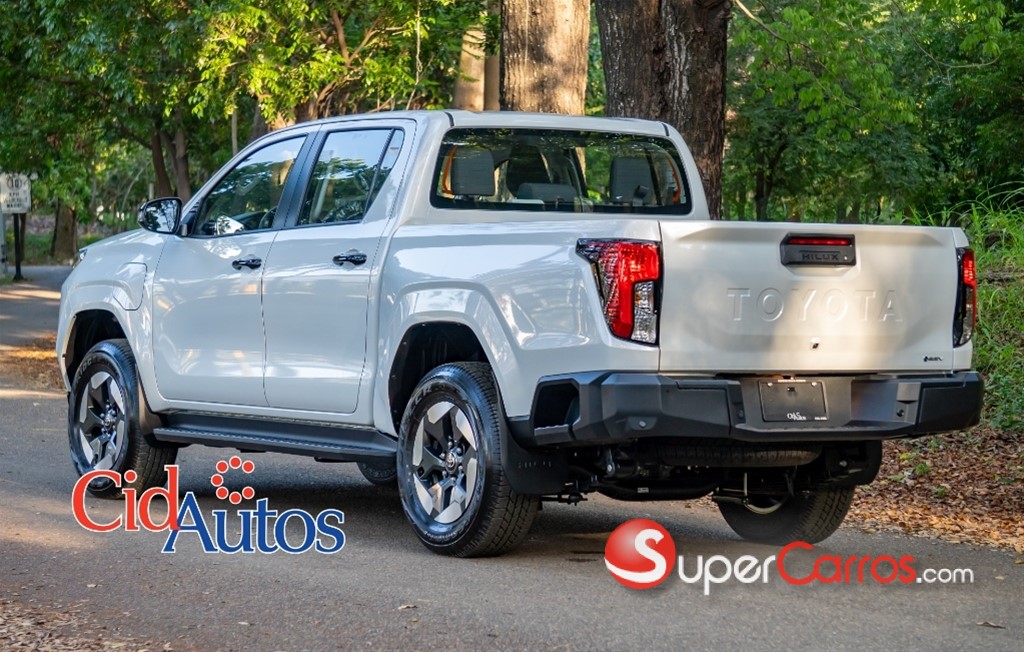 2026 Toyota Hilux LIMITED BEV — foto 3 / 11