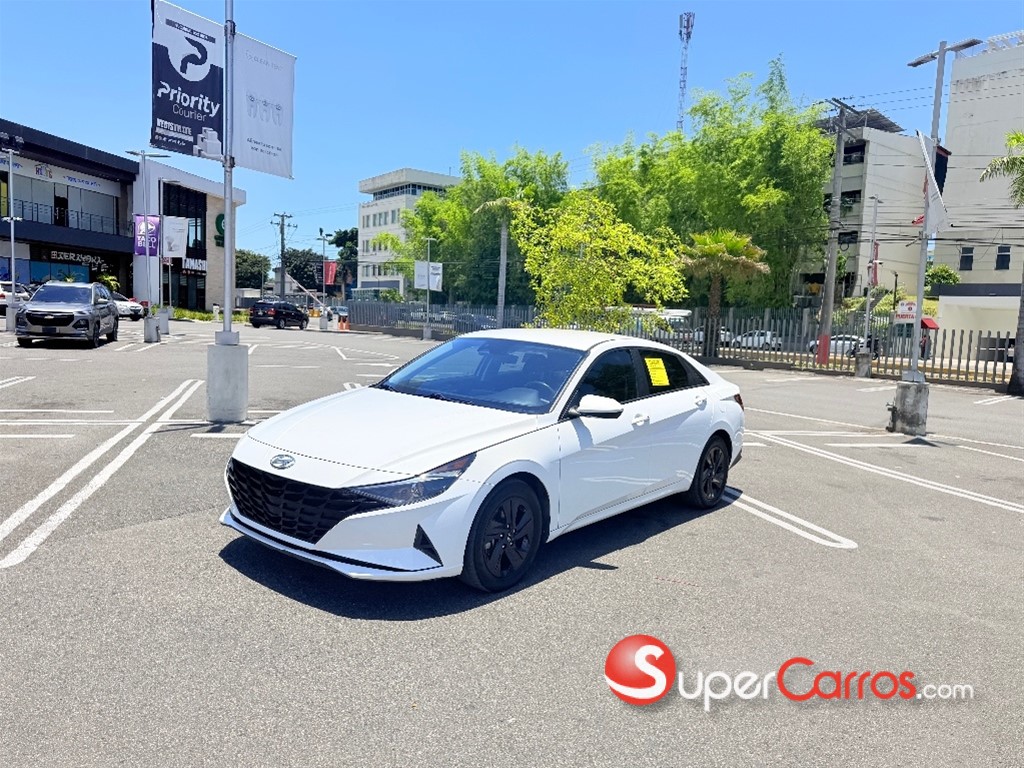 2021 Hyundai Elantra SEL — foto 2 / 12