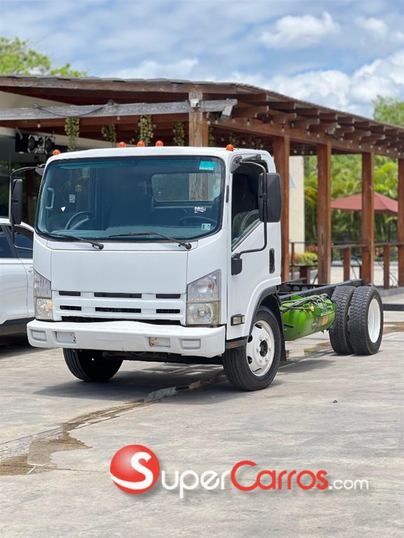 2014 Isuzu NPR