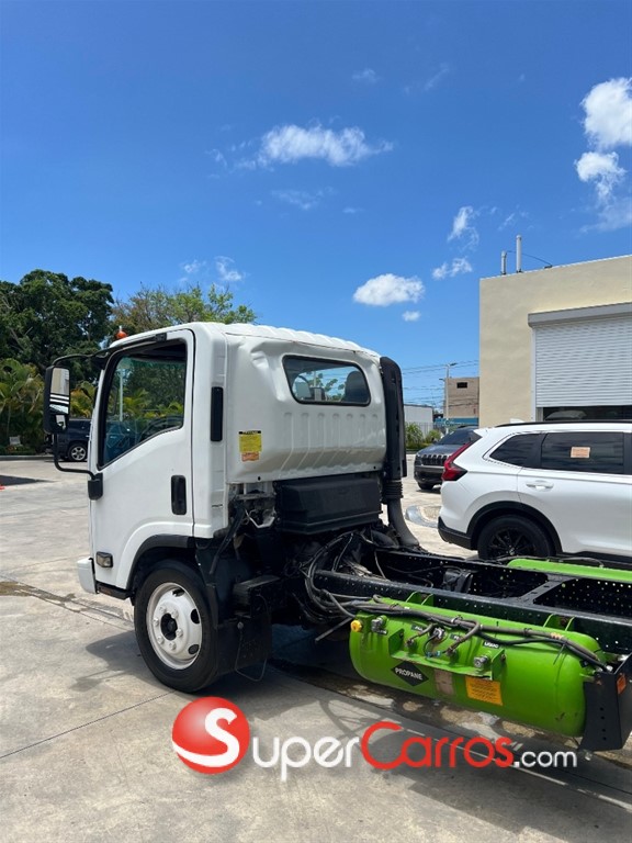 2014 Isuzu NPR — foto 3 / 12